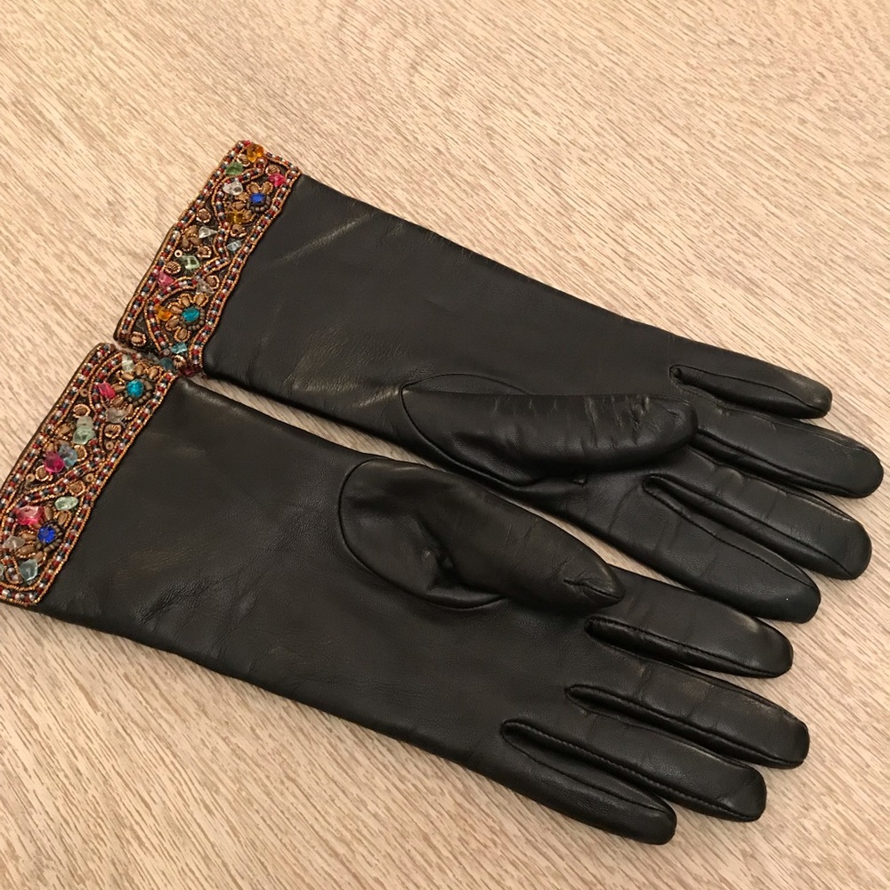Retro Black Long Leather Jewel Trimmed Gloves - Picture 6 of 11